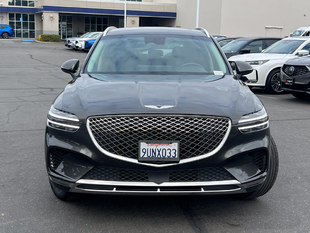 Used 2025 Genesis GV70 2.5T AWD/4WD image 3