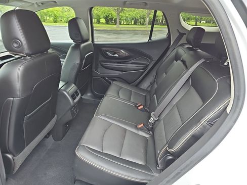 Used 2020 GMC Terrain Denali w/ Denali Premium Package AWD/4WD image 18