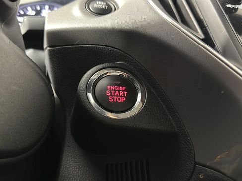 Used 2024 Subaru Crosstrek 2.0i Premium image 13