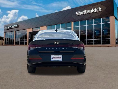 New 2026 Hyundai Elantra SEL Sport Premium FWD image 7