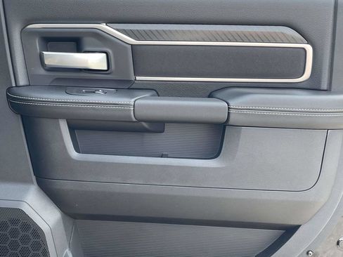 New 2026 RAM 2500 Big Horn AWD/4WD image 19