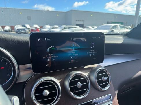 Used 2022 Mercedes-Benz GLC 300 4MATIC image 20