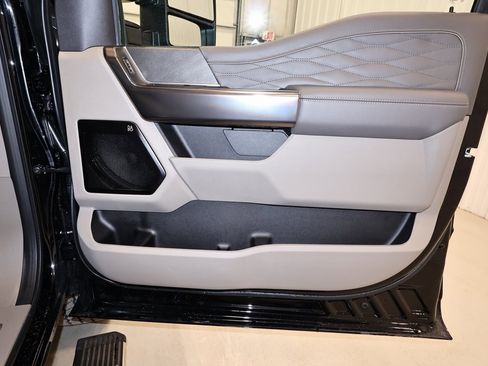 Certified 2026 Ford F350 Platinum w/ Platinum Plus Package image 20