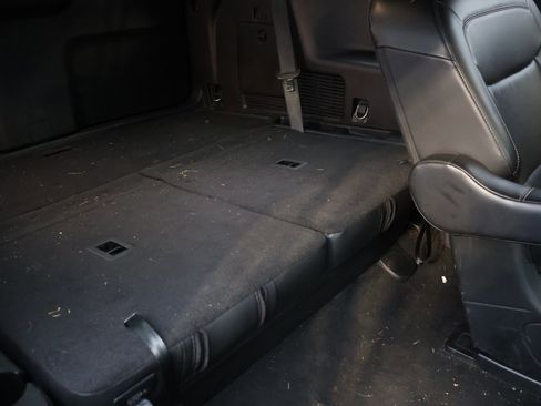 Used 2022 Ford Explorer XLT w/ Equipment Group 202A image 15