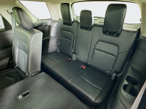 Used 2023 Nissan Pathfinder SL w/ Lighting Package (N92) AWD/4WD image 29