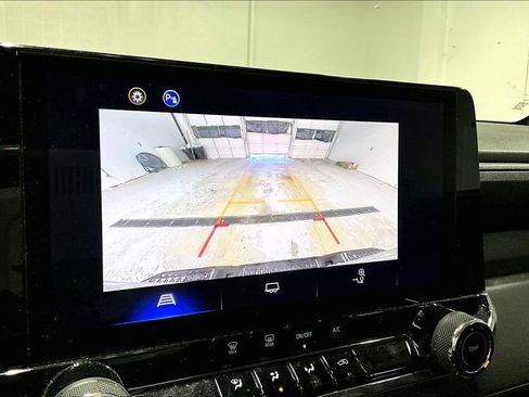 Used 2025 Chevrolet Colorado W/T image 29