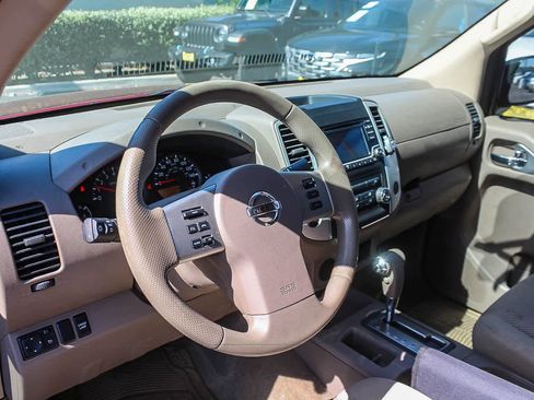 Used 2017 Nissan Frontier SV RWD image 22