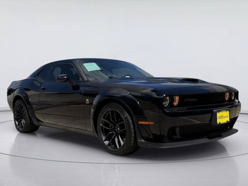Used 2022 Dodge Challenger R/T Scat Pack RWD image 7