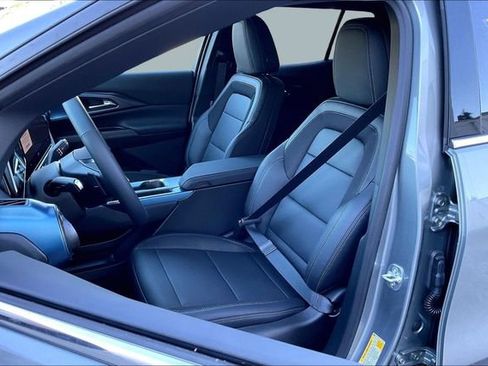 New 2026 Chevrolet Equinox EV LT FWD image 10
