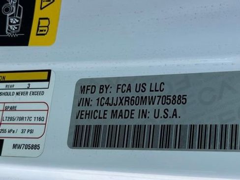 Used 2021 Jeep Wrangler Unlimited Rubicon 4xe w/ Steel Bumper Group AWD/4WD image 37