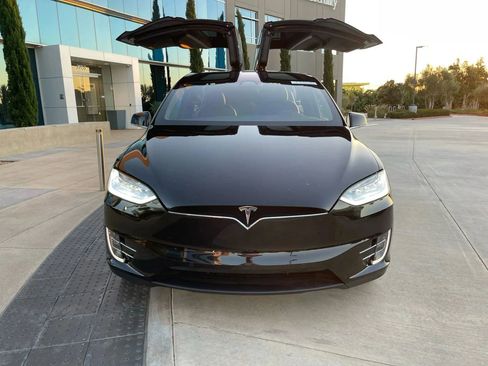 Used 2020 Tesla Model X Long Range image 2