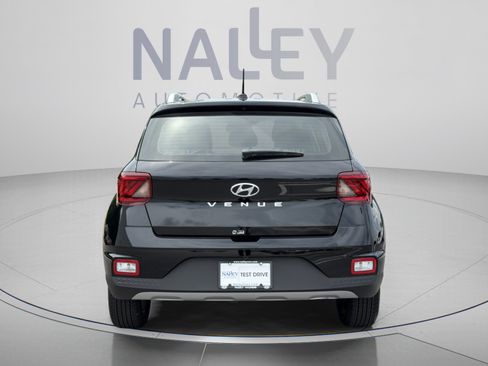 Certified 2026 Hyundai Venue SEL FWD image 4
