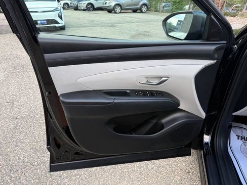 Used 2025 Hyundai Tucson SEL AWD/4WD image 12