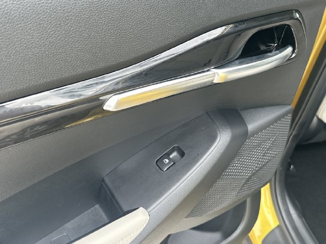 Certified 2023 Kia Seltos SX w/ SX Sunroof Package AWD/4WD image 14