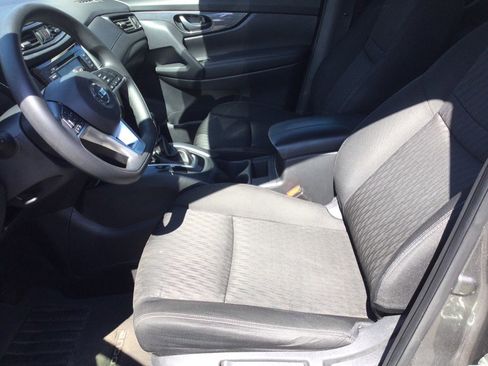 Used 2019 Nissan Rogue S AWD/4WD image 18