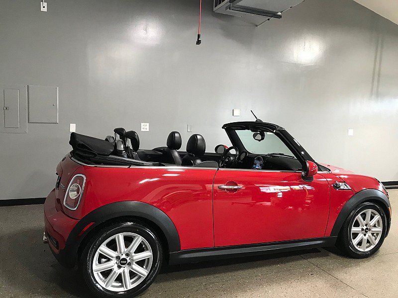 Used 2013 MINI Cooper S w/ Technology Pkg 2 FWD image 5