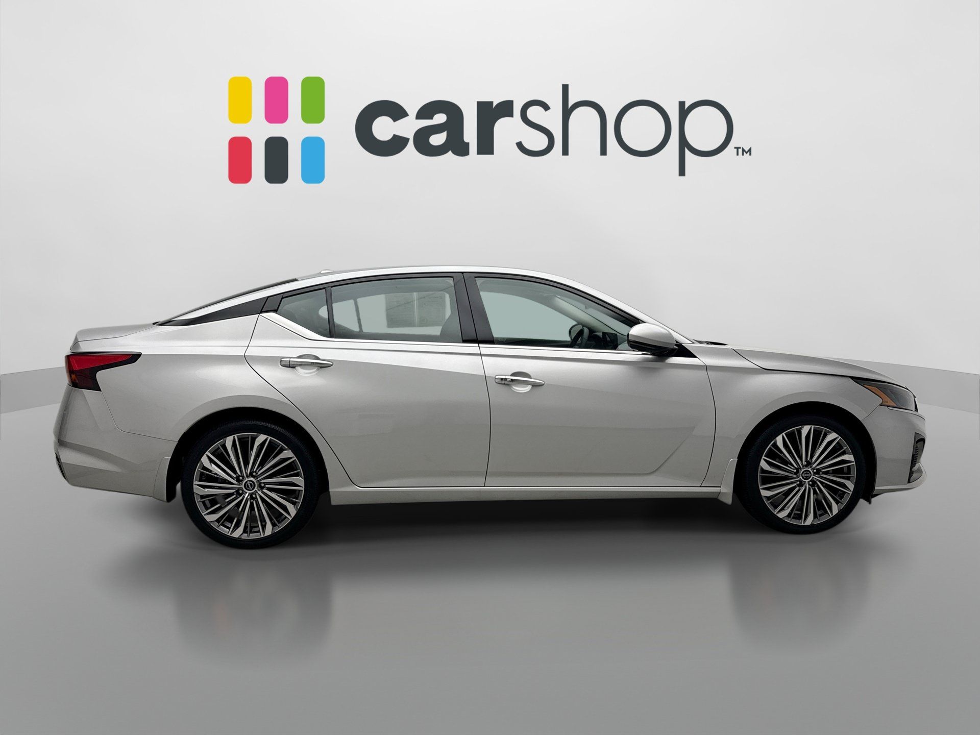Used 2024 Nissan Altima 2.5 SL FWD image 6