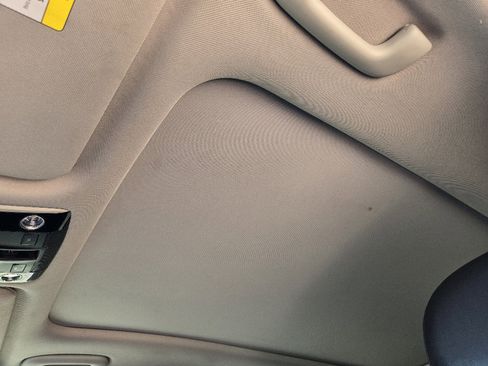 Used 2023 Kia Sorento S w/ Panoramic Sunroof Package image 27