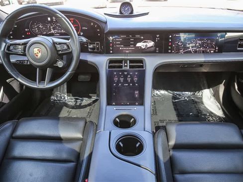 Used 2022 Porsche Taycan 4S image 12
