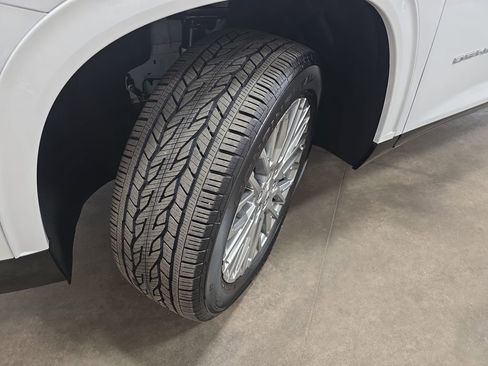 New 2026 GMC Acadia Denali image 37