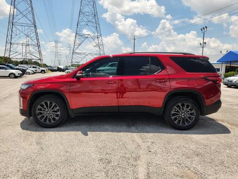 Used 2023 Chevrolet Traverse RS FWD image 4