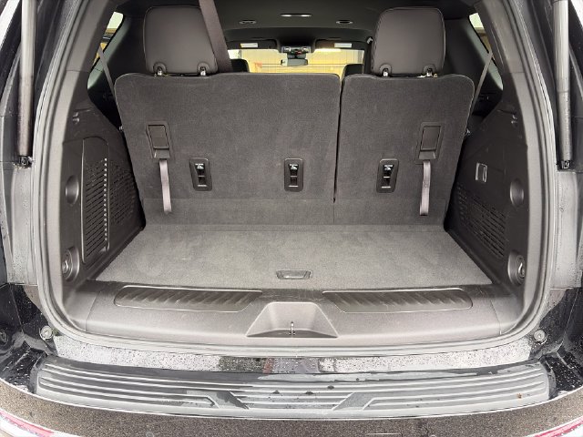Used 2026 Chevrolet Tahoe LT RWD image 24