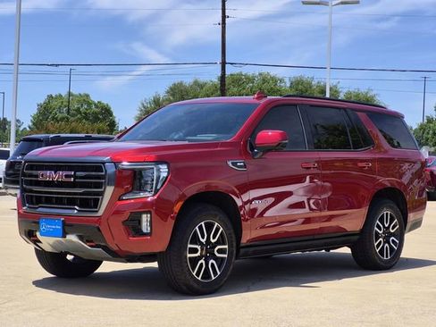 Used 2024 GMC Yukon AT4 AWD/4WD image 3