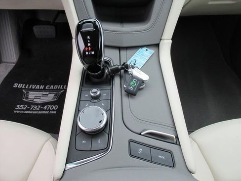 Certified 2024 Cadillac XT6 Premium Luxury image 21