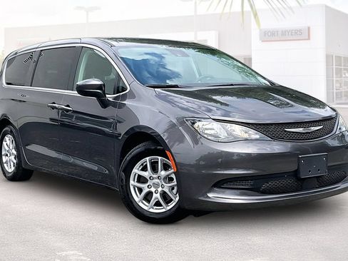 Used 2023 Chrysler Voyager LX FWD image 1