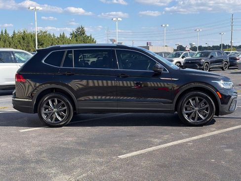 Used 2022 Volkswagen Tiguan SE AWD/4WD image 4