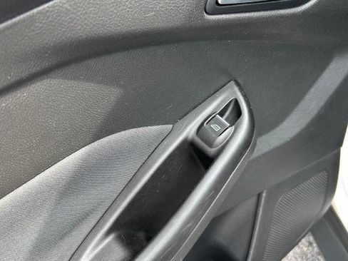 Used 2012 Ford Focus Titanium image 46