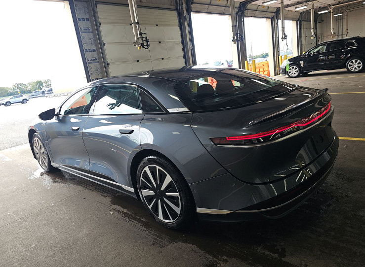 Used 2024 Lucid Air Pure RWD image 4