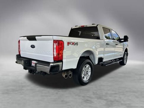 Used 2025 Ford F250 XLT w/ FX4 Off-Road Package AWD/4WD image 3