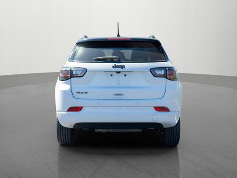 Used 2024 Jeep Compass Limited w/ High Altitude Package image 6