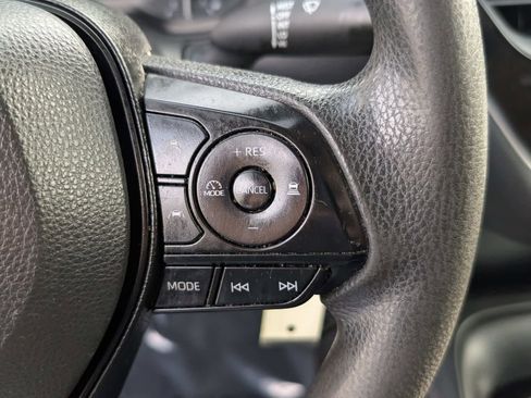 Used 2023 Toyota Corolla LE image 20