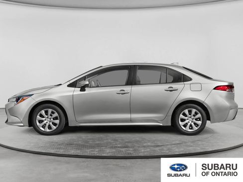 Used 2022 Toyota Corolla LE w/ Carpet Mat Package (TMS) FWD image 3