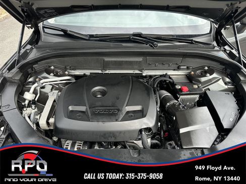 Used 2019 Volvo XC60 T5 Momentum w/ Protection Package image 13