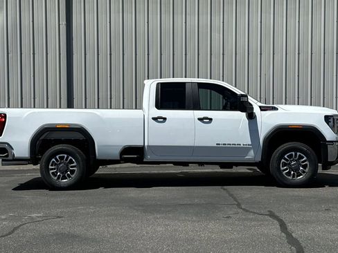 Used 2024 GMC Sierra 3500 Pro image 4