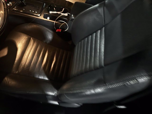 Used 2012 Dodge Challenger SXT RWD image 9
