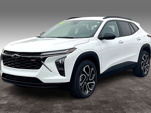 Used 2024 Chevrolet Trax RS w/ Driver Confidence Package image 24