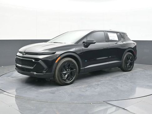 New 2026 Chevrolet Equinox EV LT w/ Midnight Package FWD image 4