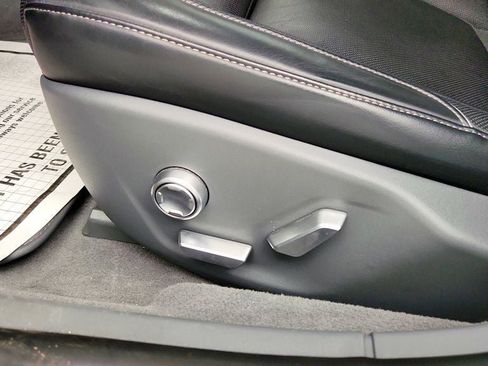 Used 2023 Lucid Air Touring image 11