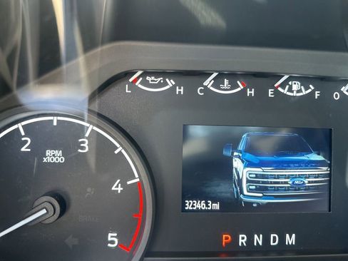 Used 2023 Ford F250 XLT image 12
