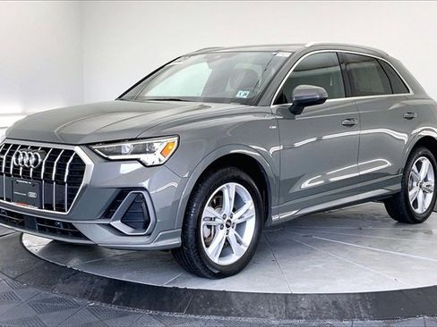 Certified 2023 Audi Q3 2.0T Premium w/ Convenience Package image 2