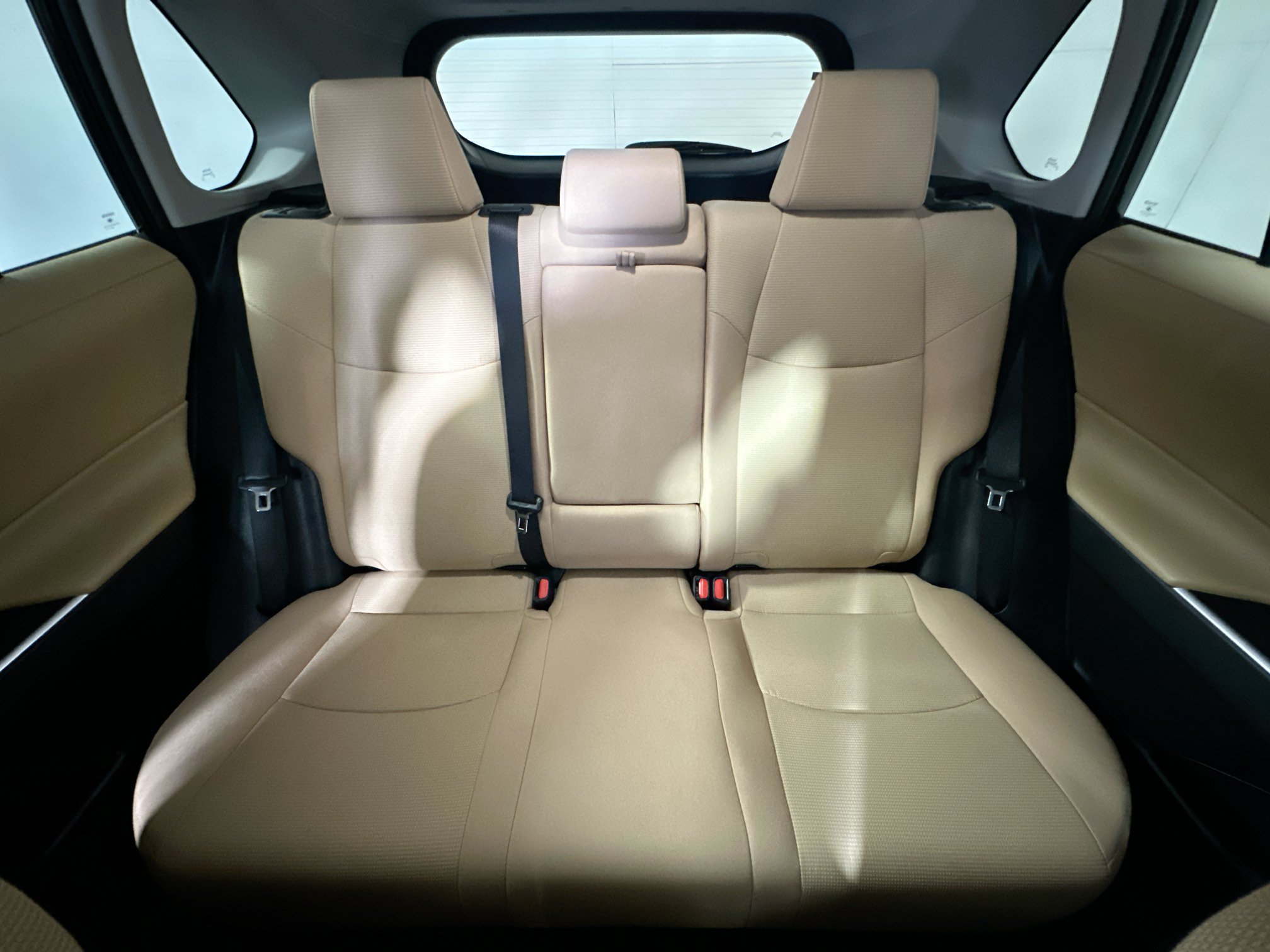 Certified 2025 Toyota RAV4 LE FWD image 29