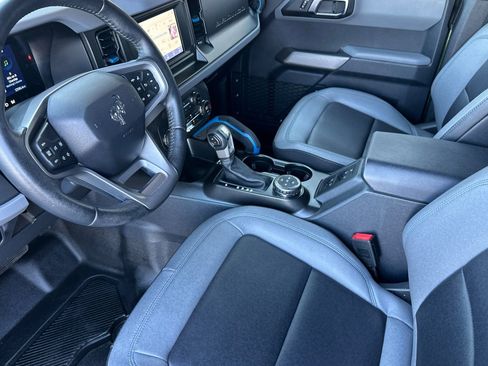 Used 2023 Ford Bronco Black Diamond w/ Sasquatch Package image 10