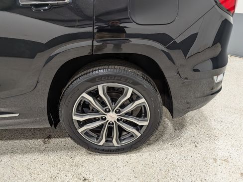 Used 2018 GMC Terrain Denali w/ Advanced Safety Package AWD/4WD image 9