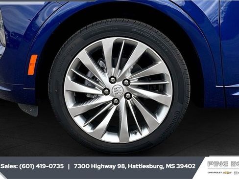 New 2025 Buick Envision Avenir image 11