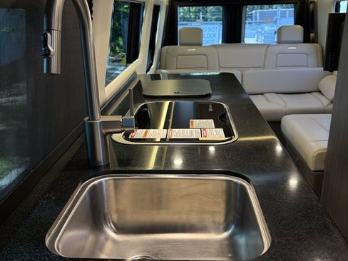 Used 2020 Mercedes-Benz Sprinter 3500 image 20
