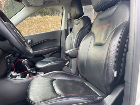 Used 2017 Jeep Compass Trailhawk w/ Leather Interior Group image 11